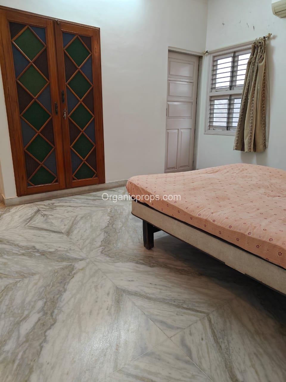 4 BHK BUNGLOW ON SALE